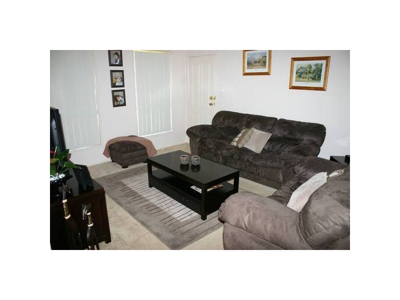 26B Fullerton Circuit, St Helens Park NSW 2560