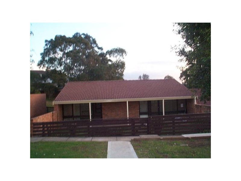 12/56 Woodhouse Dr, Ambarvale NSW 2560