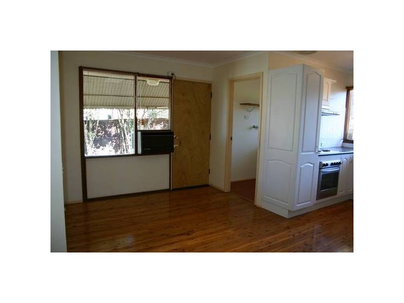 2 Weemala Cres, Bradbury NSW 2560