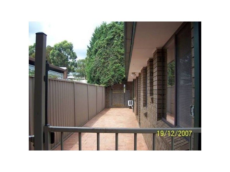 15 Gypsum Pl, Eagle Vale NSW 2558