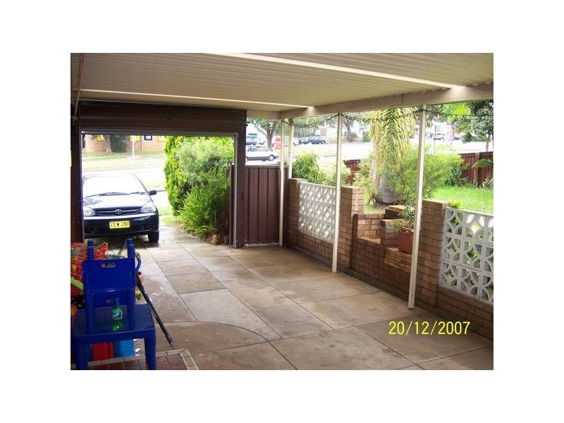 1 Nambucca Pl, Ruse NSW 2560