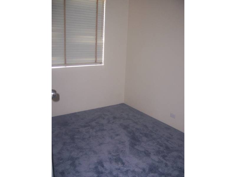 6/3 Lavinia Pl, Ambarvale NSW 2560