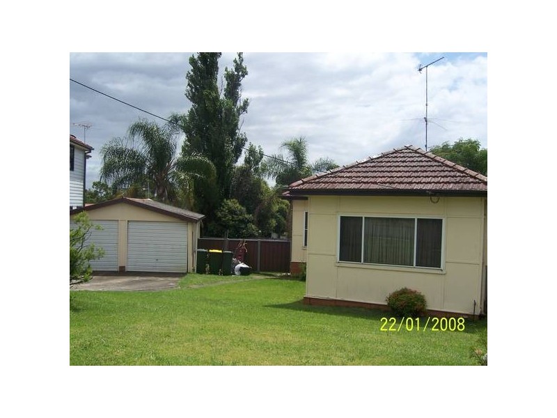 5 Asher Pl, Campbelltown NSW 2560