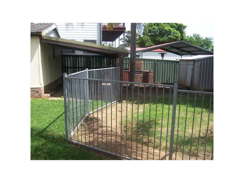 5 Asher Pl, Campbelltown NSW 2560