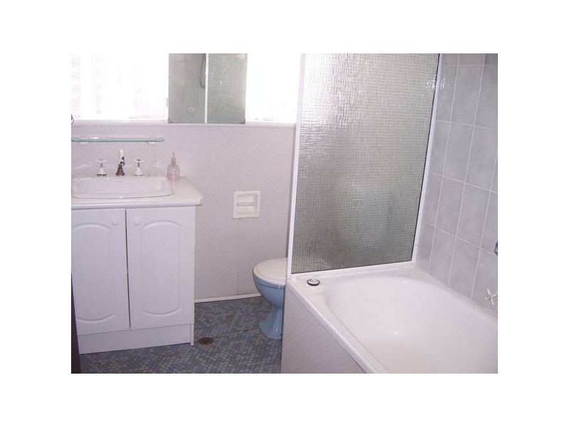 5 Asher Pl, Campbelltown NSW 2560