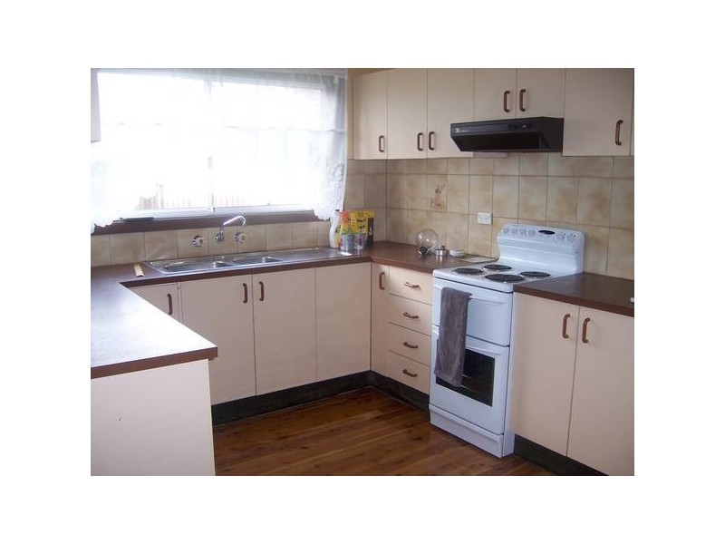 5 Asher Pl, Campbelltown NSW 2560