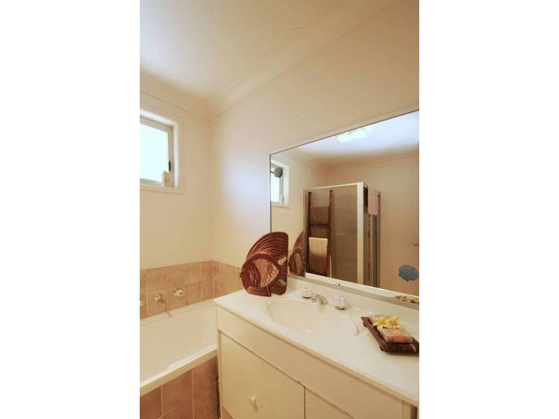 10/11 Mundarda Place, St Helens Park NSW 2560