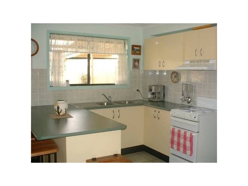 2/10-12 Fairweather Pl, Eagle Vale NSW 2558