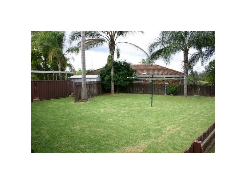 4 Matra Place, Raby NSW 2566