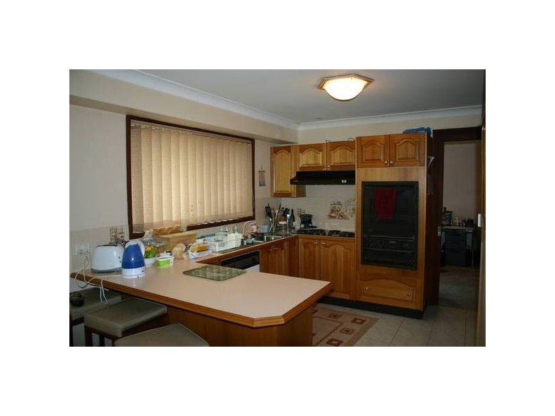 1 Somercotes Close, Glen Alpine NSW 2560