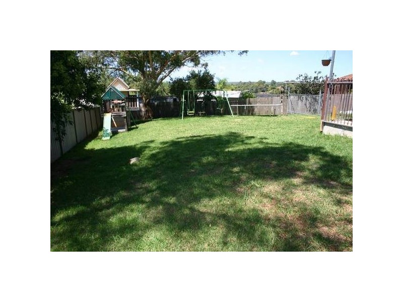 6 Pross Court, Ambarvale NSW 2560