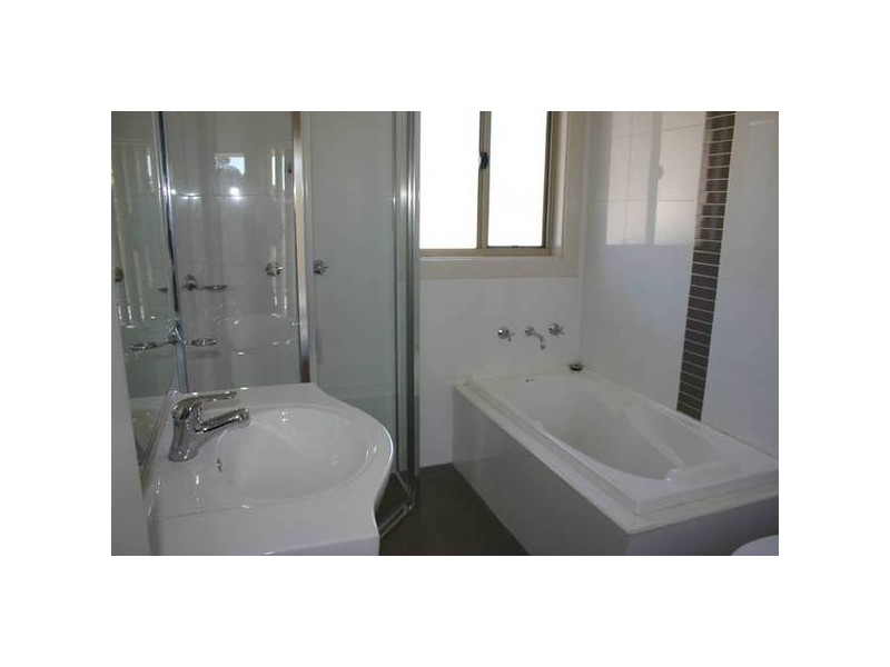 21 Westmoreland Road, Leumeah NSW 2560