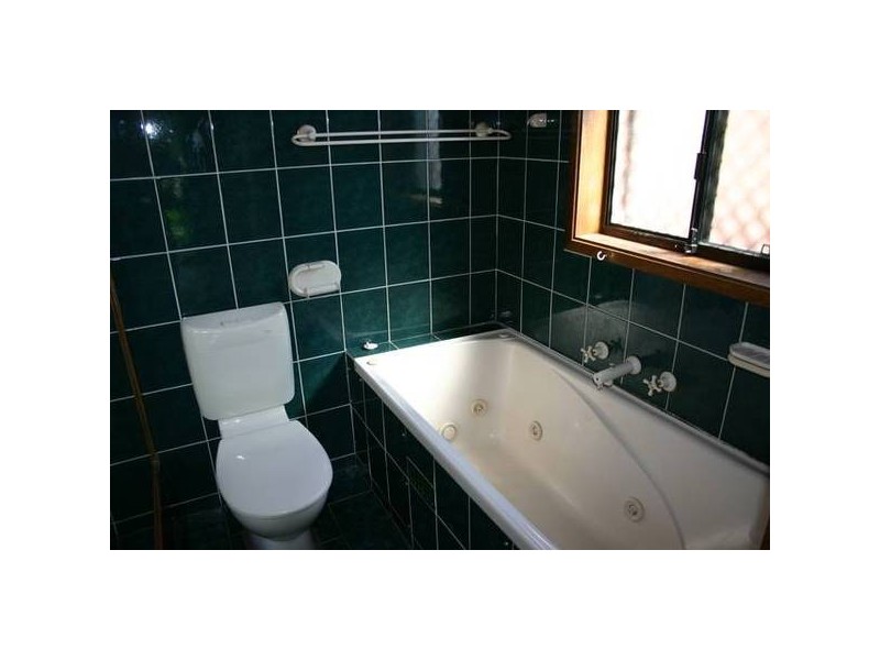 5 Peridot Close, Eagle Vale NSW 2558