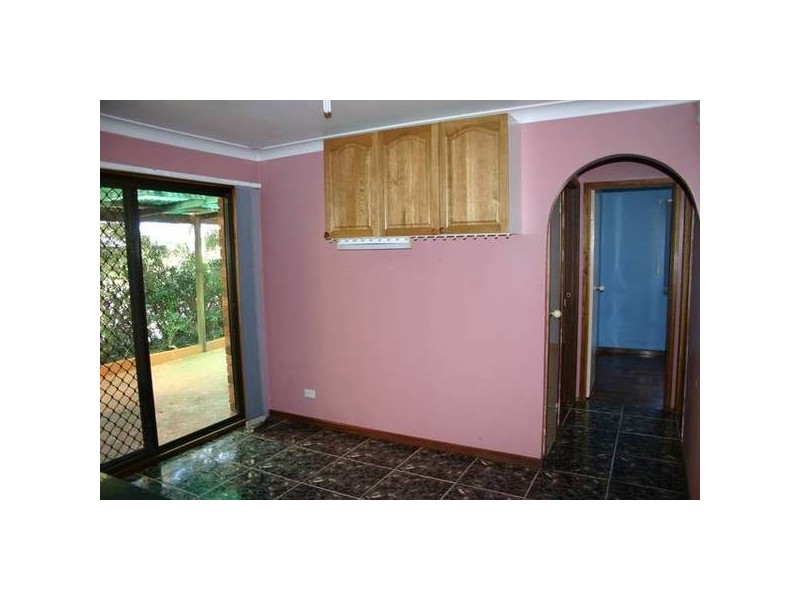 5 Peridot Close, Eagle Vale NSW 2558