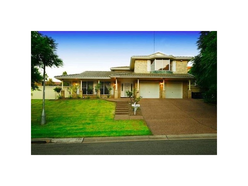 3 Lyndhurst Place, Glen Alpine NSW 2560