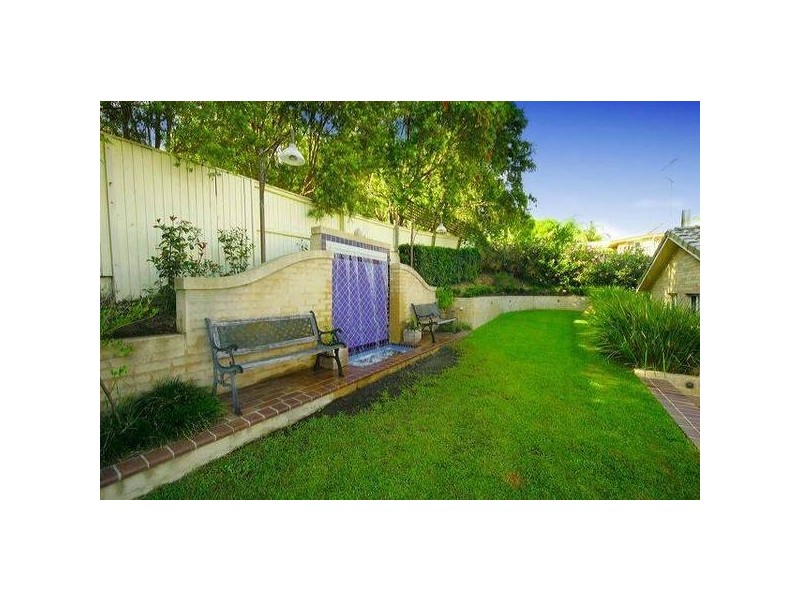 3 Lyndhurst Place, Glen Alpine NSW 2560