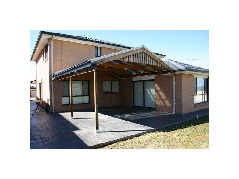 21 Baynton Place, St Helens Park NSW 2560