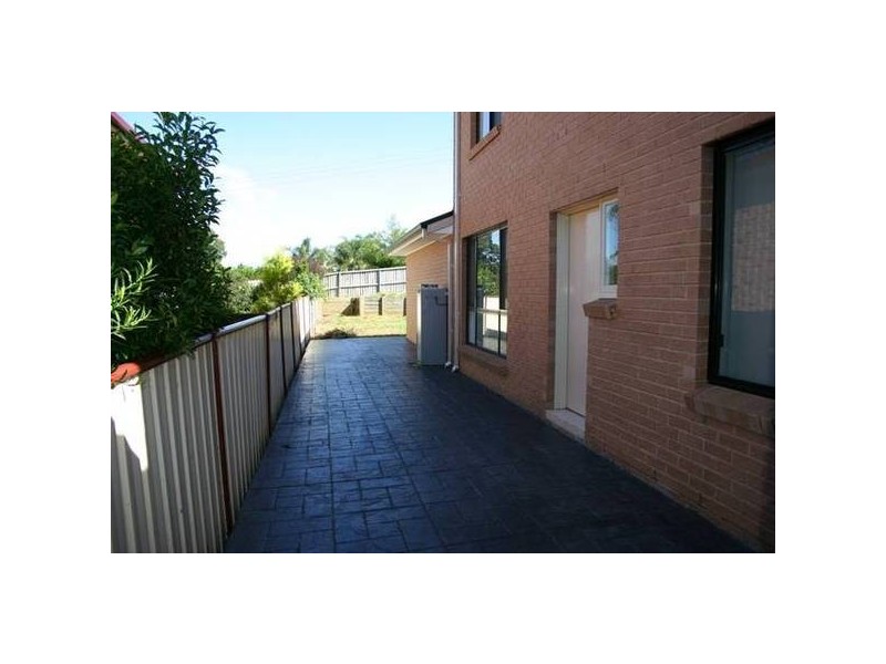21 Baynton Place, St Helens Park NSW 2560