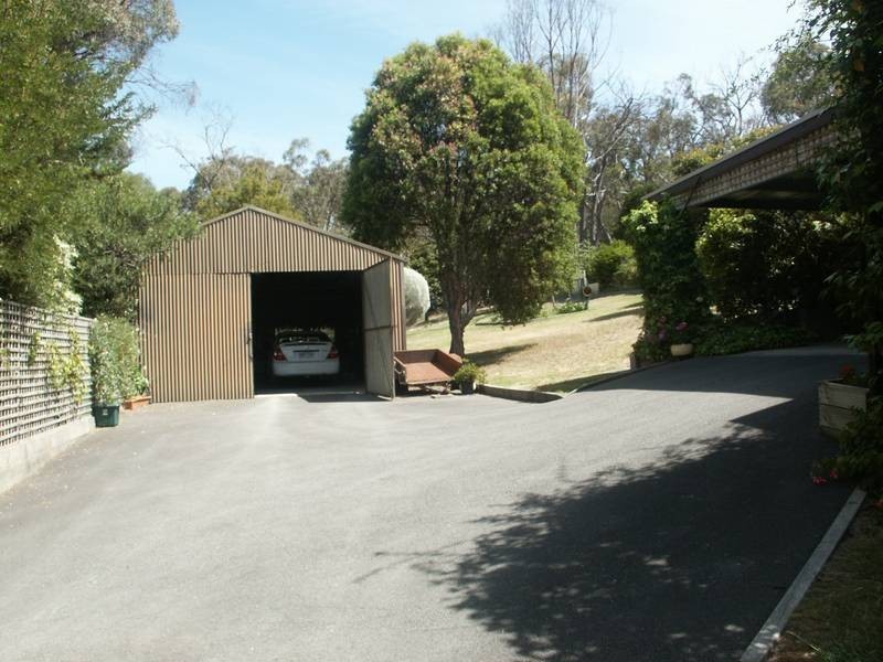 40 Tarranna Grove, Healesville VIC 3777