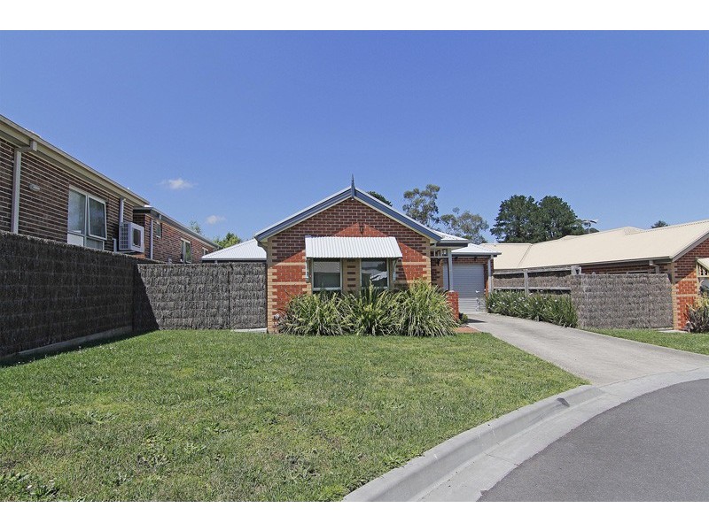 14/83-87 Maroondah Hwy, Healesville VIC 3777