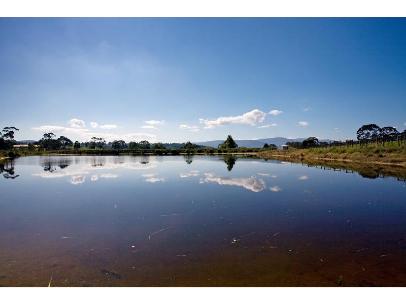 45 & 70 Davross Court, Seville VIC 3139