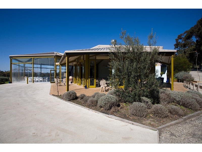 45 & 70 Davross Court, Seville VIC 3139