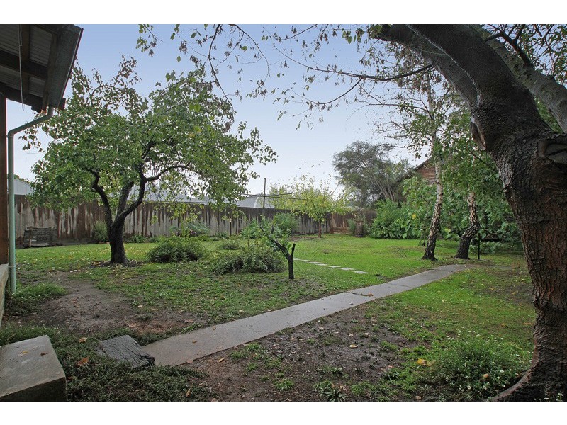 2 McGrettons Road, Healesville VIC 3777