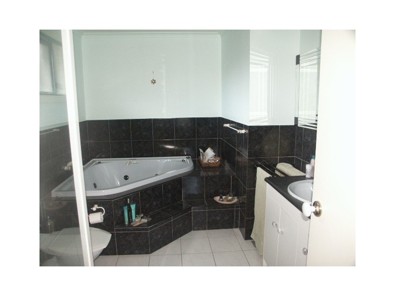 244 Cambridge Road, Kilsyth VIC 3137