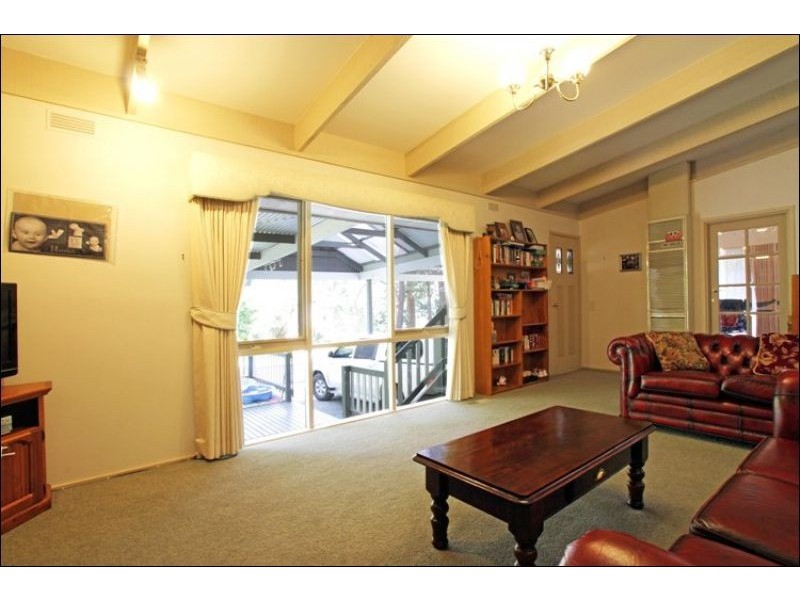 66 Lalors Road, Healesville VIC 3777