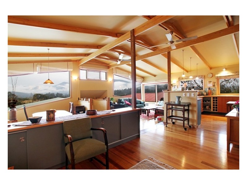 19 Currawong Road, Healesville VIC 3777