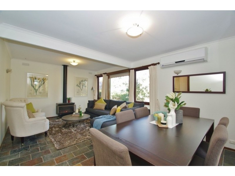 17 Beverley Drive, Healesville VIC 3777
