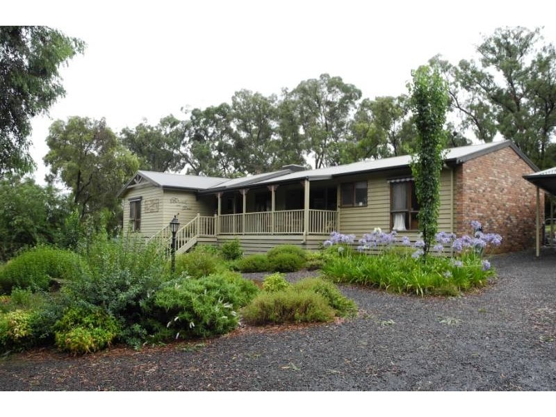 15 Gibbs Road, Healesville VIC 3777