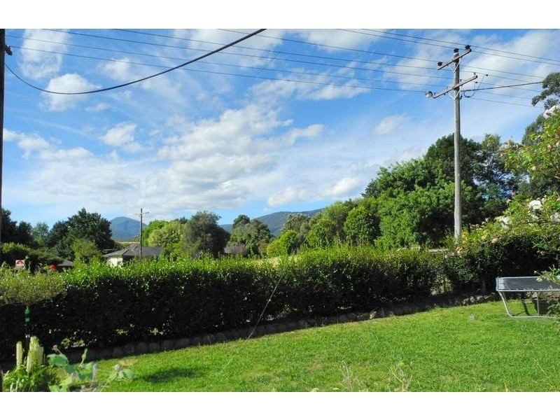 4 Old Fernshaw Road, Healesville VIC 3777