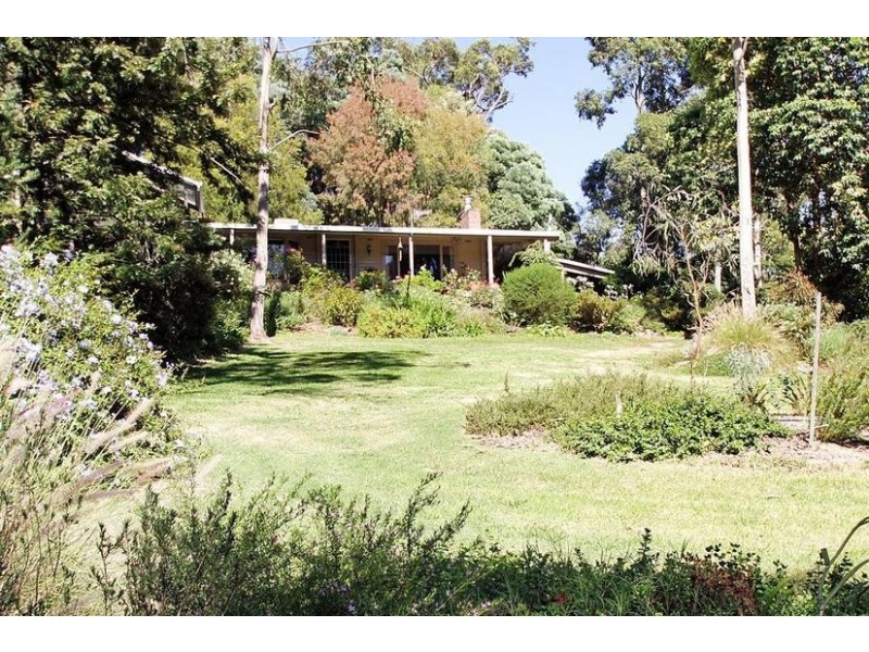 2 Maroondah Parade, Healesville VIC 3777
