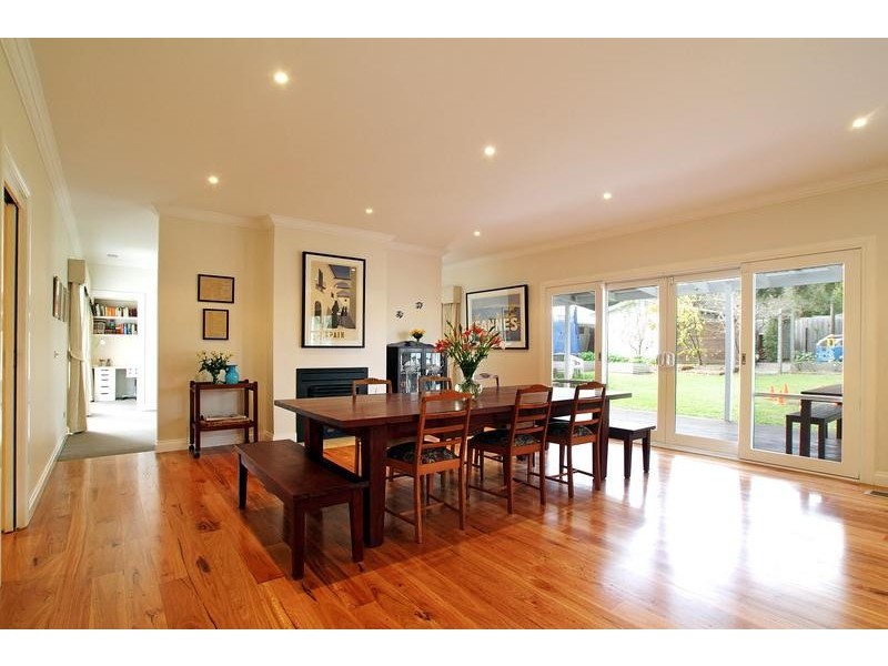 2 St Leonards Road, Healesville VIC 3777