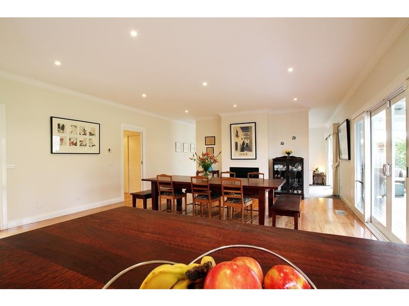 2 St Leonards Road, Healesville VIC 3777