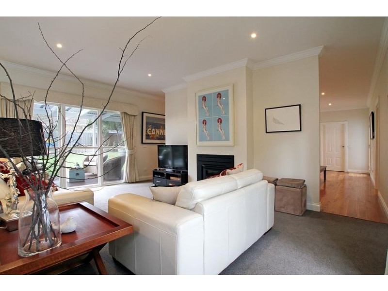 2 St Leonards Road, Healesville VIC 3777