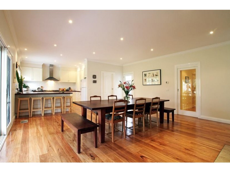 2 St Leonards Road, Healesville VIC 3777