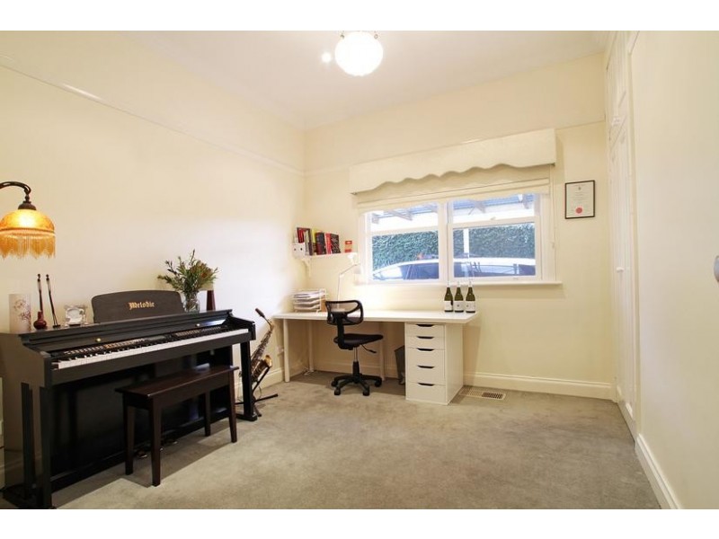 2 St Leonards Road, Healesville VIC 3777