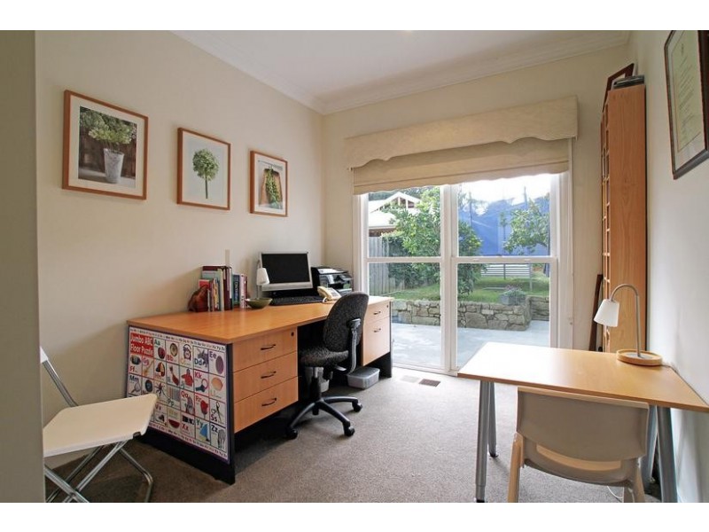 2 St Leonards Road, Healesville VIC 3777