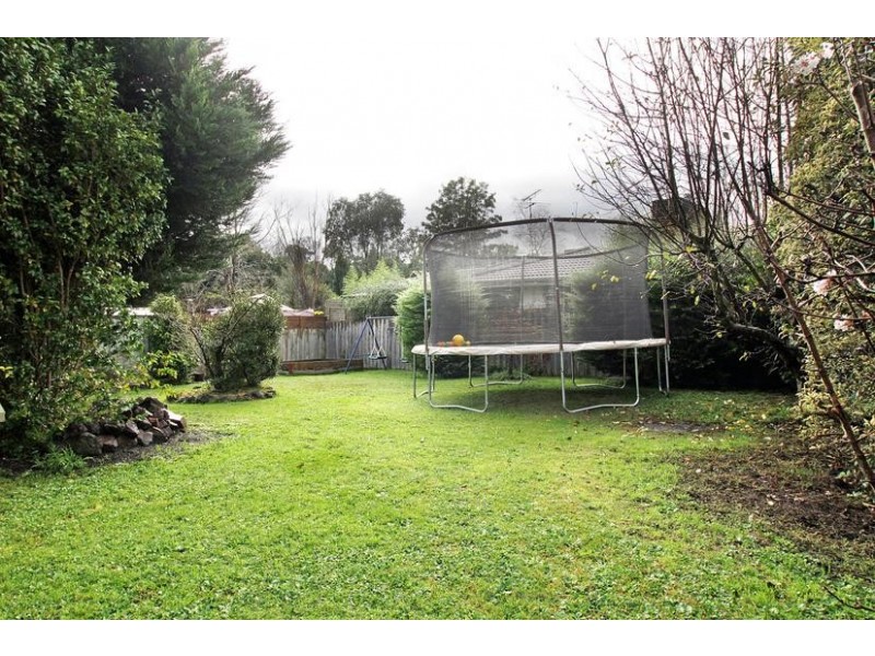 2 Koala Avenue, Badger Creek VIC 3777