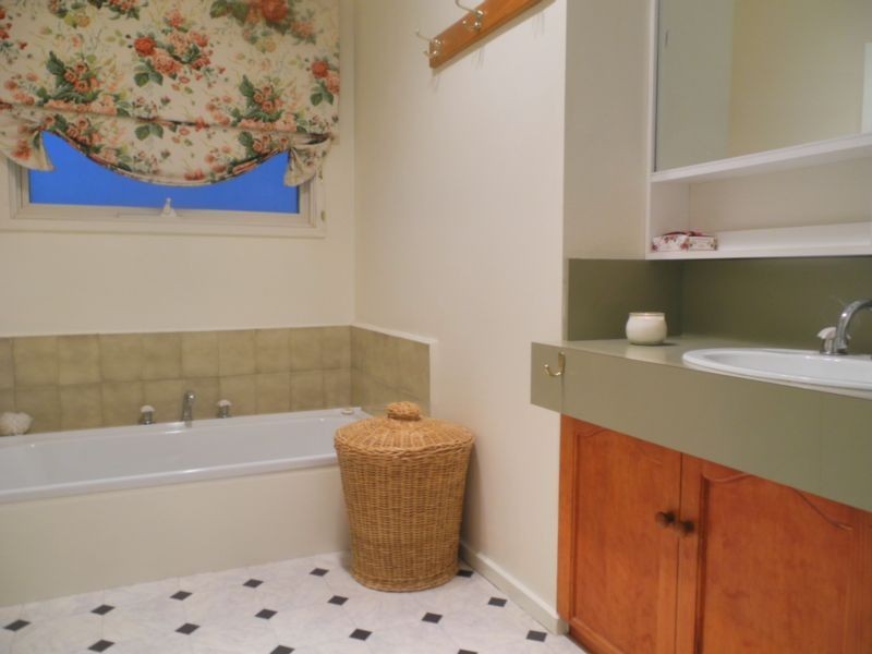 21 Hannover Road, Healesville VIC 3777