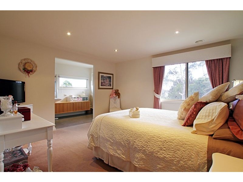 6 Pockett Lane, Healesville VIC 3777