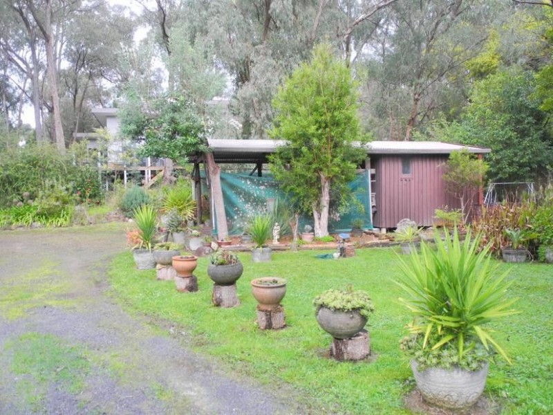 30 Centre Grove, Healesville VIC 3777