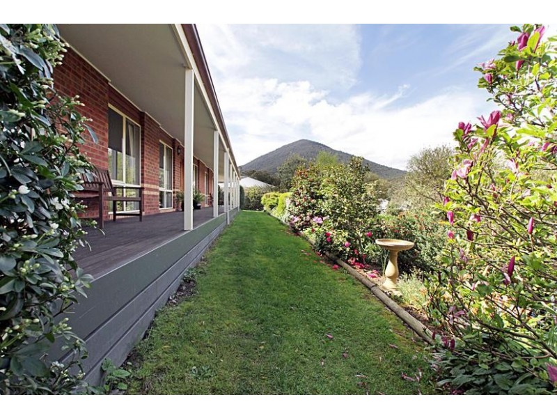 23 Zoe Louise Drive, Healesville VIC 3777