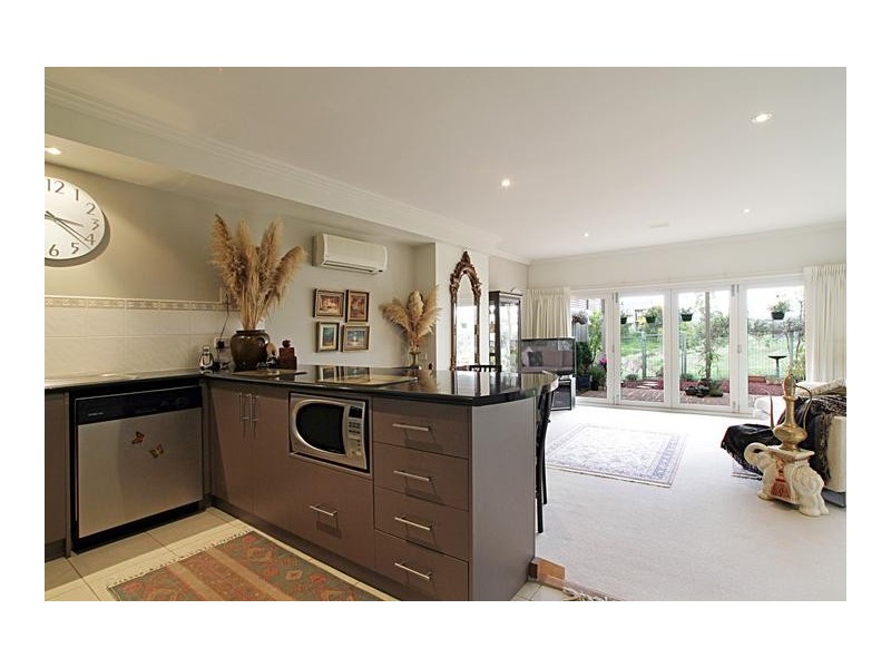 2/18 Pinoak Drive, Yarra Glen VIC 3775