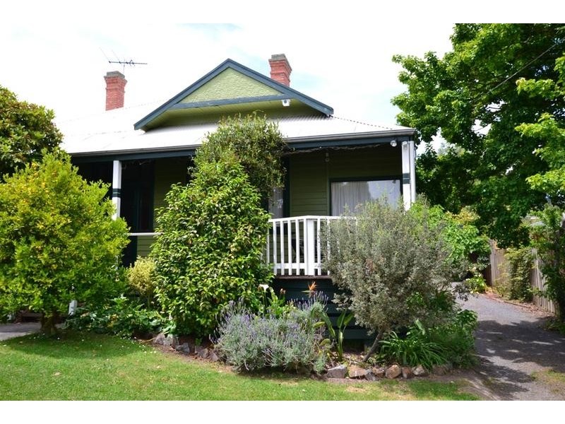 48 Symons Street, Healesville VIC 3777