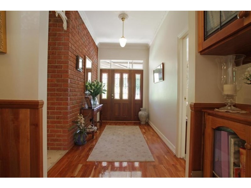 10-12 Eleva Road, Healesville VIC 3777