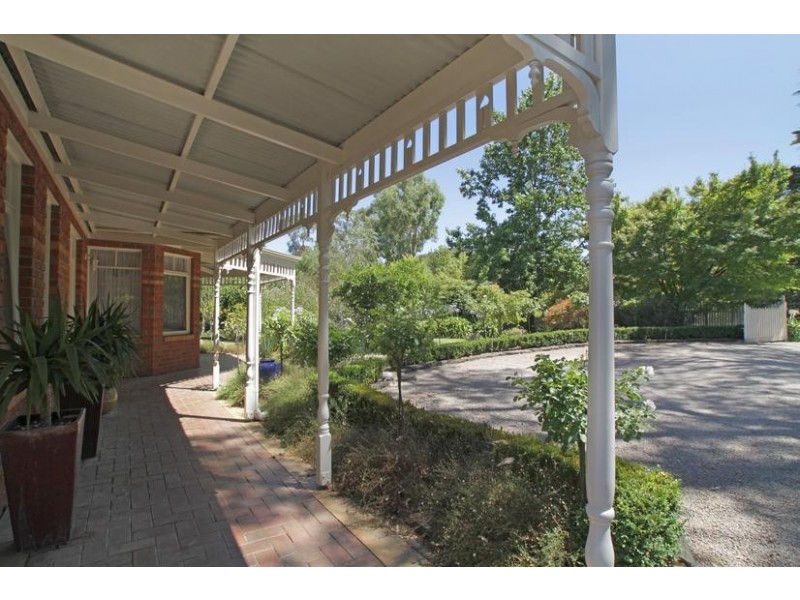 10-12 Eleva Road, Healesville VIC 3777