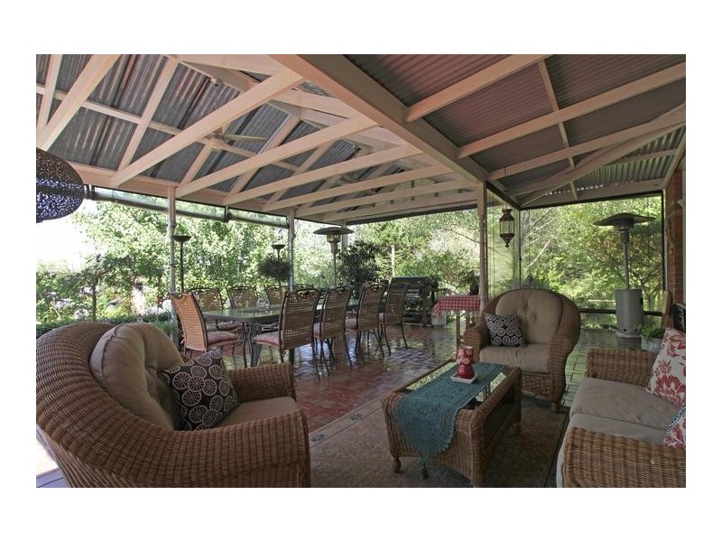 10-12 Eleva Road, Healesville VIC 3777